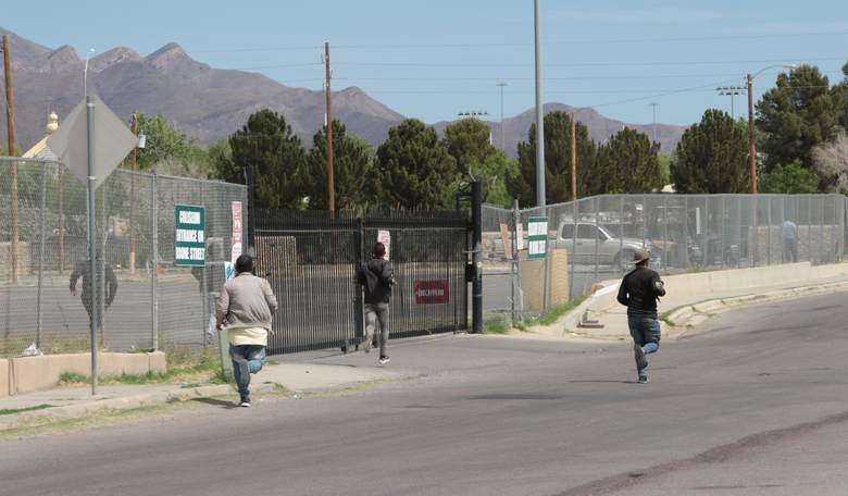 WATCH: Hundreds of Illegal Immigrants Attempt to Evade Law Enforcement in El Paso