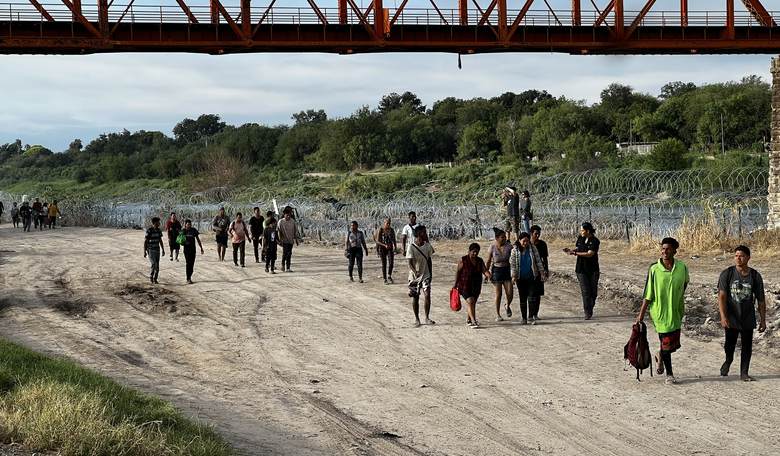 NYPD Warns New Yorkers of Illegal Immigrant Pick Pocket Gangs