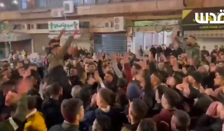 Sick: Palestinians Enjoy Fireworks, Candy to Celebrate Cold-Blooded Murder of Jews at Israeli Synagogue