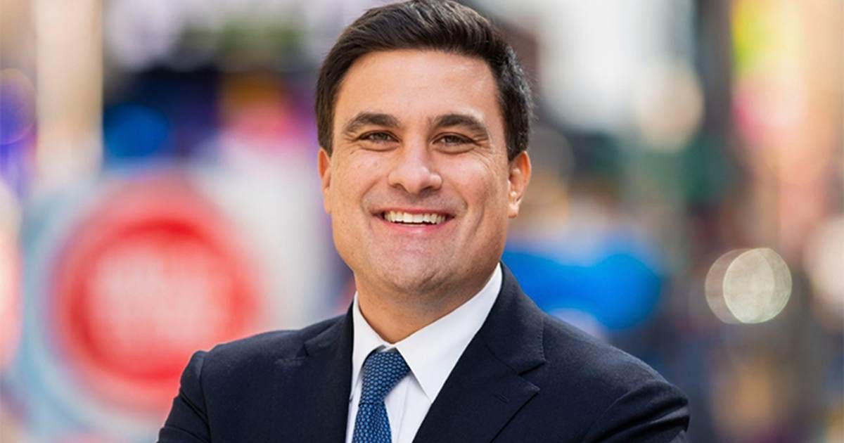 Barr Attacks Working-Class Roots of GOP Rival Nate Morris — and It Backfires