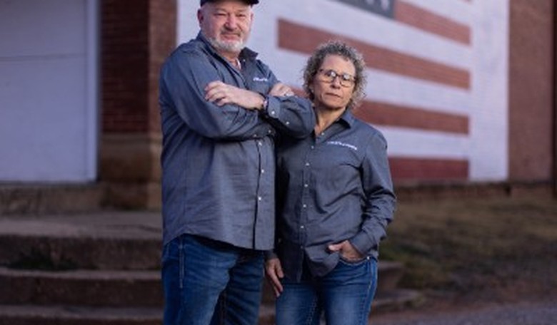 Oklahoma Judge Lets Couple Sue State for Trying to Stop Them From Selling Caskets