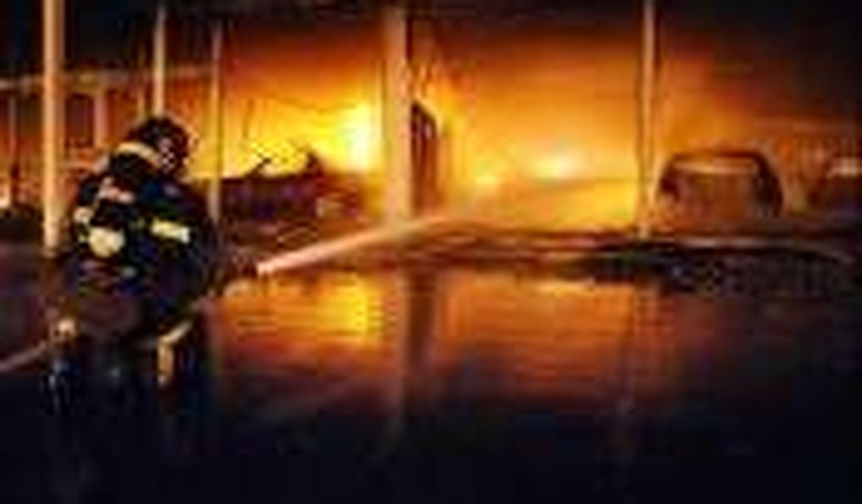 Paris Burns Again (Monday night update)