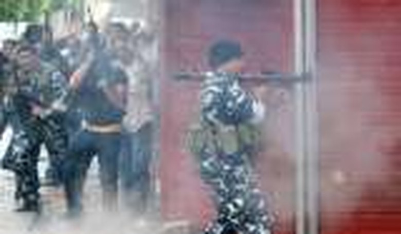 Beirut Clashes Trap Citizens