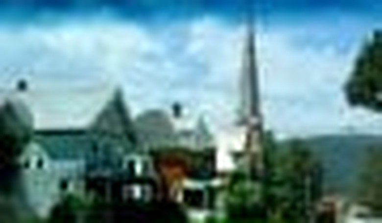 Why Small-Town Folks Heart Sarah Palin