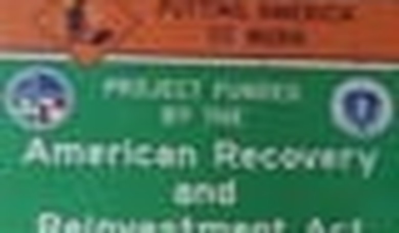 Issa, Schock Continue to Press Obama on Stimulus Propaganda Signs