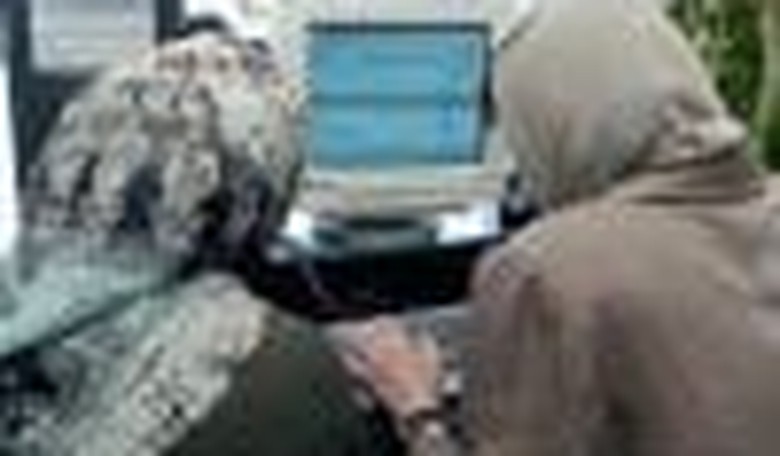Cries for Help from Iranian Web Activists Go Unheeded