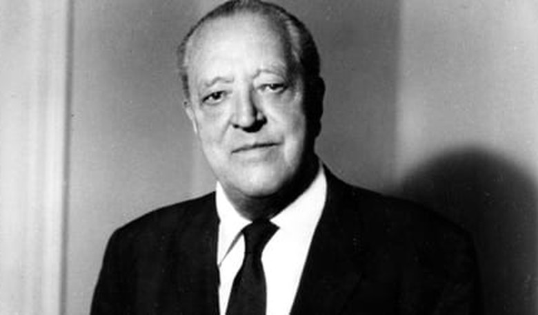 Mies van der Rohe: Creating the Architectural Language of 20th Century America