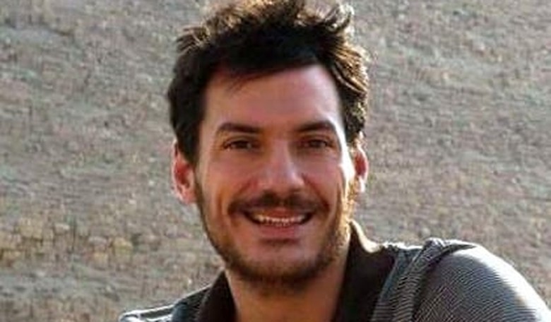 $1M Reward Offered as U.S. Journalist Missing in Syria Believed to be Alive