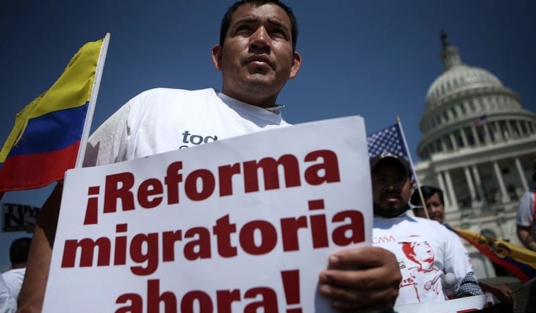 Hefty GOP Support Moves Immigration Bill Over Procedural Hurdle