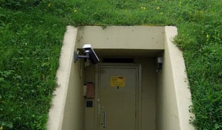 DHS Criticized for 'Increasing Sense of Bunker Mentality' in Communicating with Americans