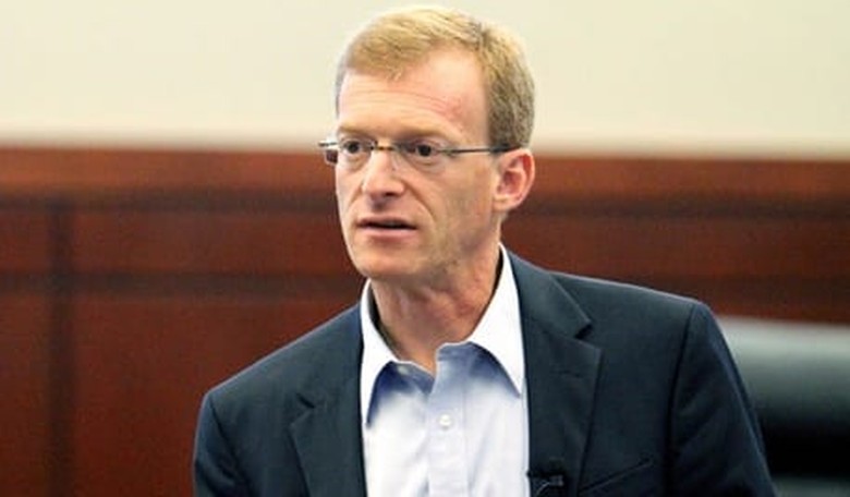 Sunstein's Successor Meets Skepticism About Regulatory Czar's Role
