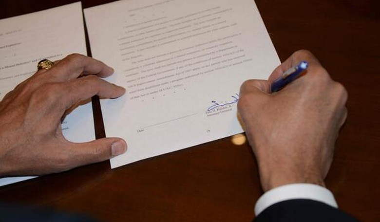 New DOJ, HHS Rules Aimed at Mental State of Gun Owners