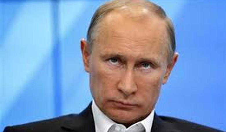 Former Russian PM Tells Washington to Hit Putin with Sanctions Where It Hurts