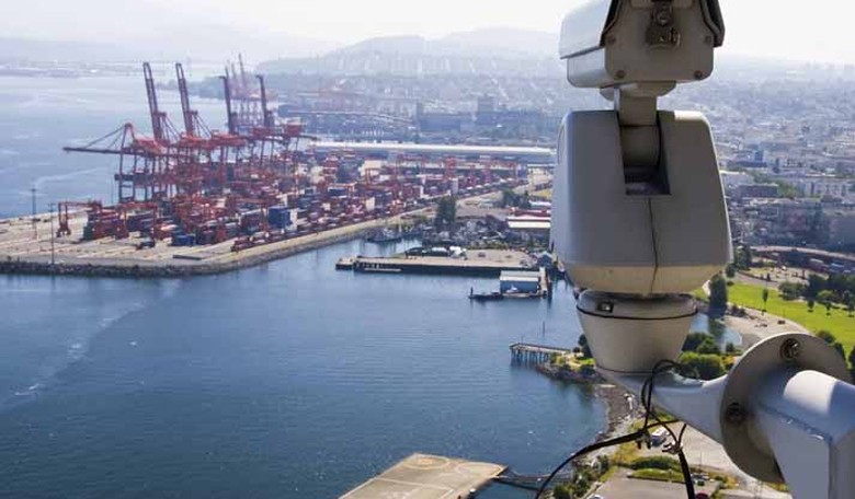 Senators Raise Questions about Security at U.S. Ports