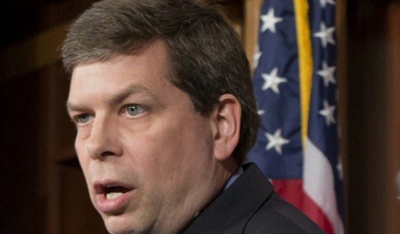 GOP Takes Advantage of Begich Stumble, Gives Challenger National Platform