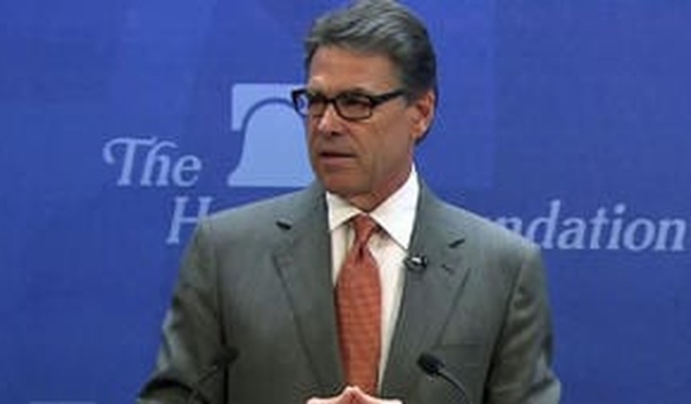 Perry in D.C.: 'Common Sense' Says Terrorists Likely to Cross Illegally at Southern Border