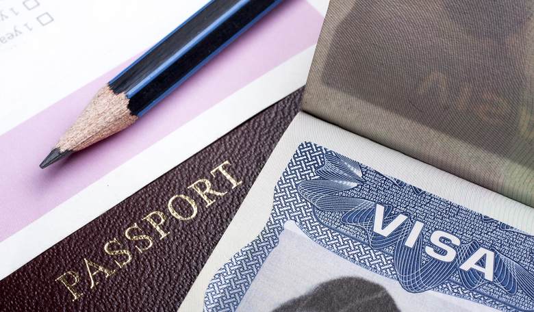 Give Immigrant Entrepreneurs Path to Residency, Argues Bipartisan Legislation