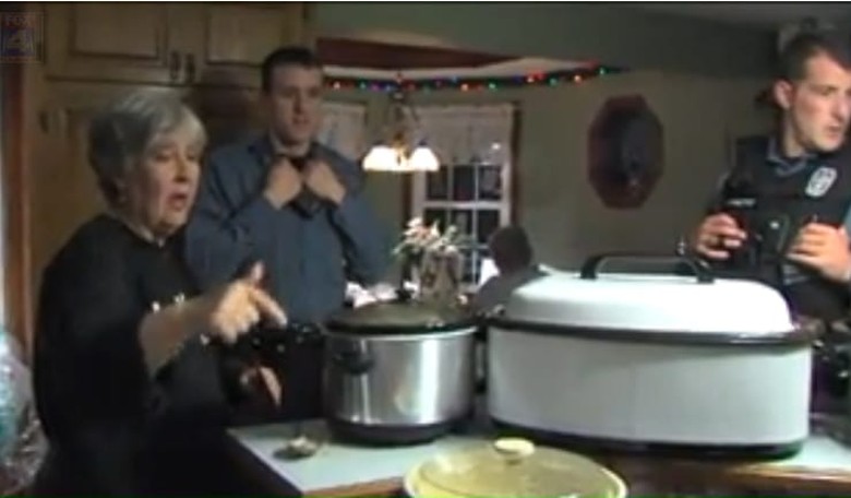 Kansas City Woman Opens Home to KCPD Officers Working on Christmas