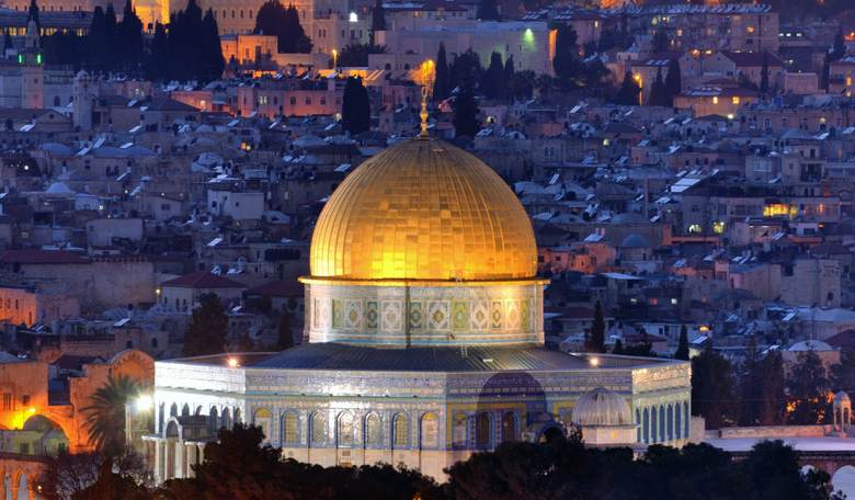 Al Aqsa Imam Tells Muslim Refugees: Breed in the West and Conquer it