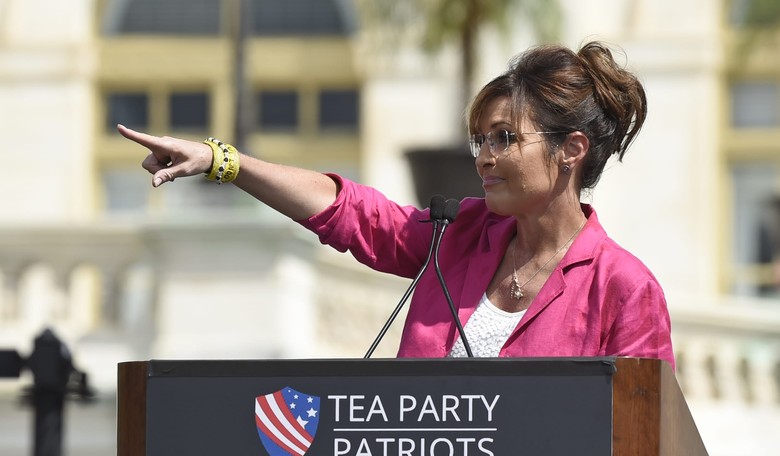 Palin Declares Paul Ryan's Political Career 'Over' for Not Backing Trump Yet