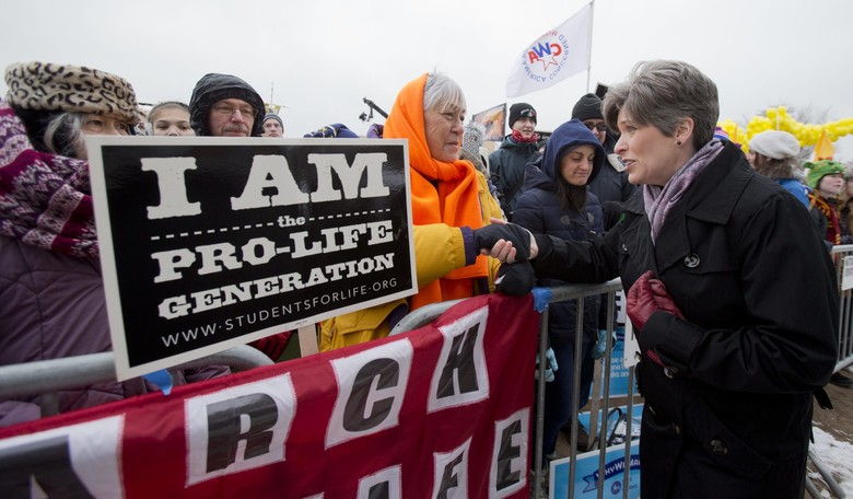 Fiorina, Ernst at March for Life: There Is No 'War on Women'