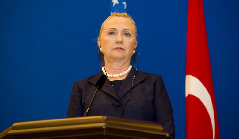 Liberal 'Slate': Hillary Totally Dresses Like a Lesbian