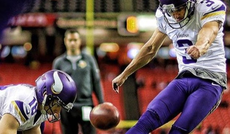 Kicker Blair Walsh Takes the Blame—and a Social Media Beating—for a Missed Field Goal