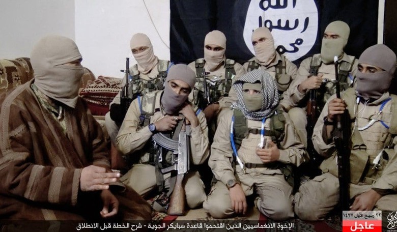 Lawmaker: Revoke Passports from U.S. Citizens Who Join ISIS