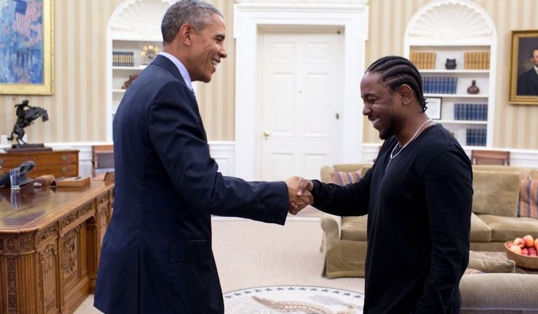 Obama Welcomes Rapper Kendrick Lamar to the Oval Office