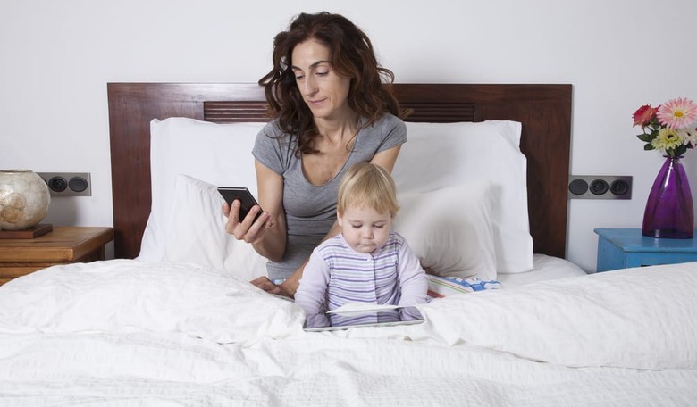Parents' Cell Phone Use Can Lead to Depression, Anxiety in Children