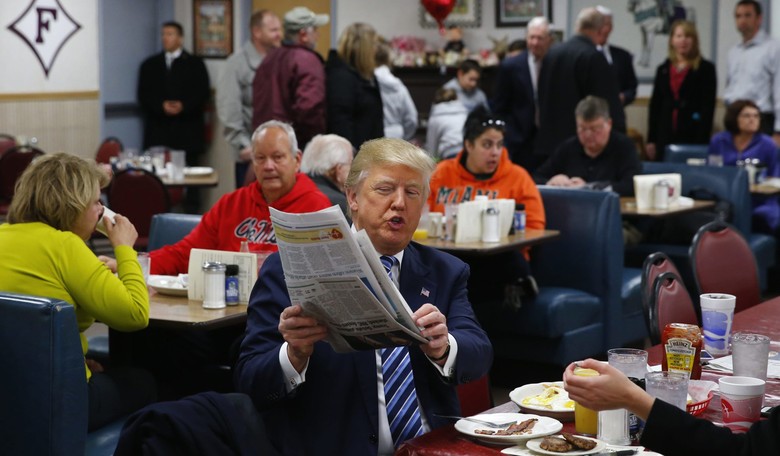 Washington Post Editor: ‘We are Not at War’ with Trump, ‘We are at Work’