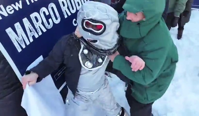 Election Day: Rubio Greeted by Protesters Dressed as Robots at Polling Site