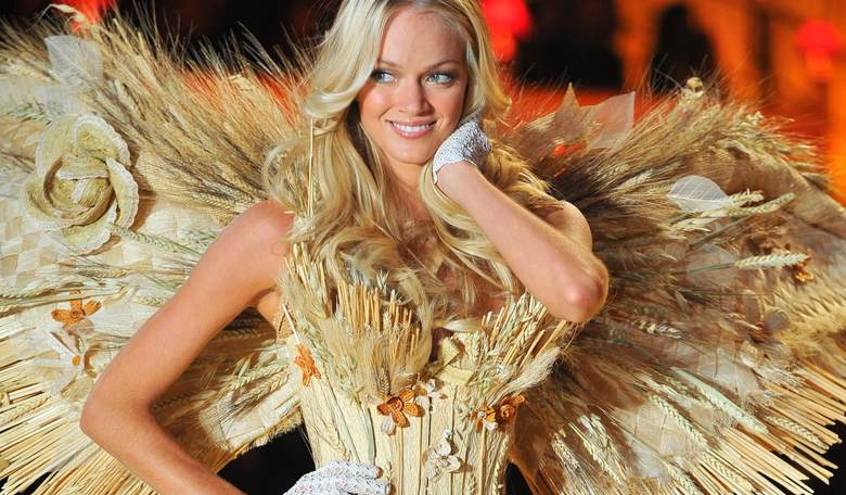 Rangers Pitcher Cole Hamels Denied Access to Victoria's Secret Models in Their Underwear
