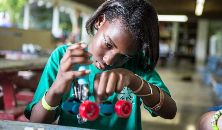 Want to Teach Your Kids Responsibility? Get Them in 4-H