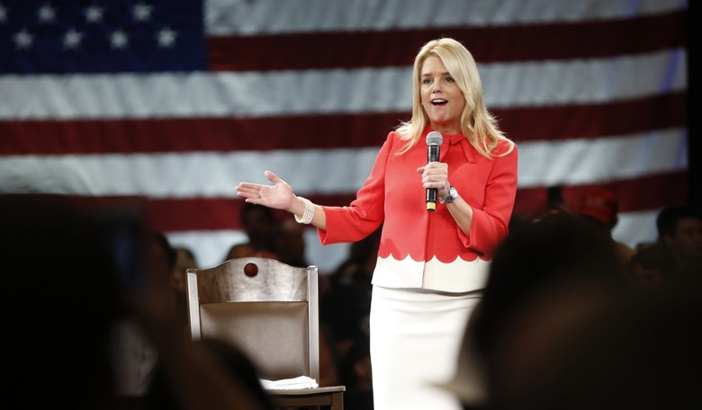 Florida Official Who Got Trump Donation Makes Trump Endorsement