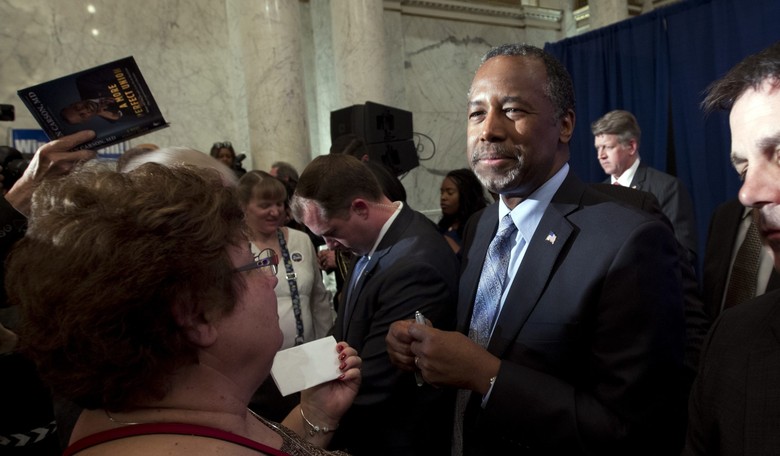 Ben Carson Doubles Down: Khans Must Apologize to Trump