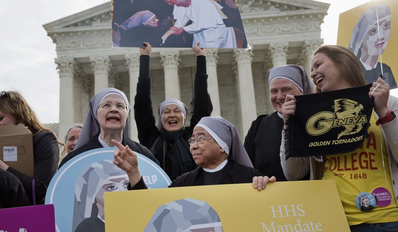Obama Hails Sixth Anniversary of Obamacare as Nuns Protest at Supreme Court