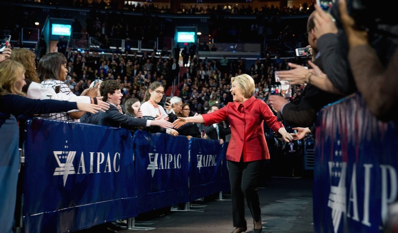 At AIPAC, Hillary Slams Trump for Neutral Negotiation Plan with Israel