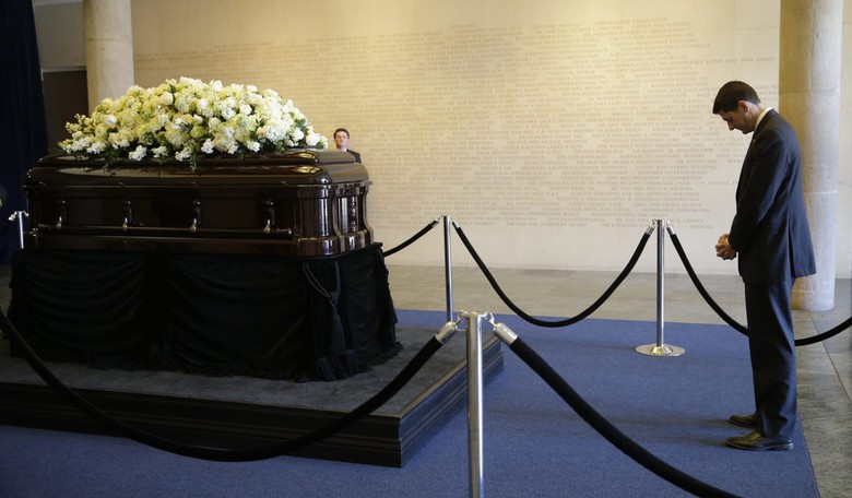 Most Tell PJM Obama Should Attend Reagan Funeral to 'Pay His Respects'