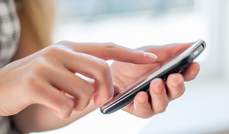 How to Save Money on Your Cell Phone Bill