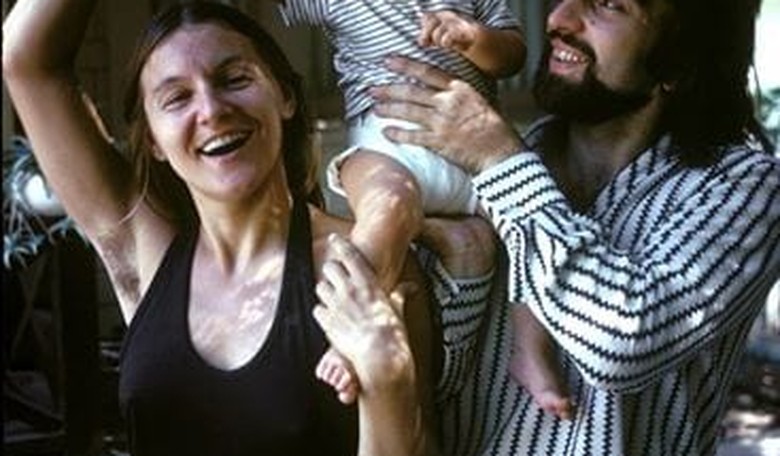 Shocking Pic of Leonardo DiCaprio and His Parents