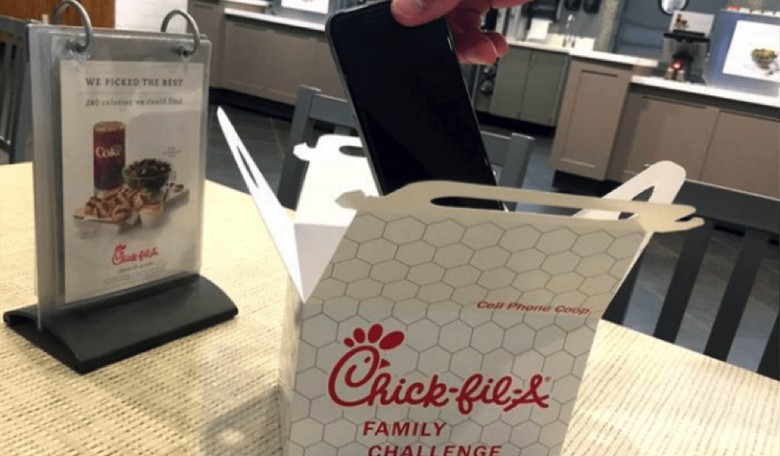 Genius! Chick-fil-A Gives Free Desserts to Families That Put Away Phones During Dinner