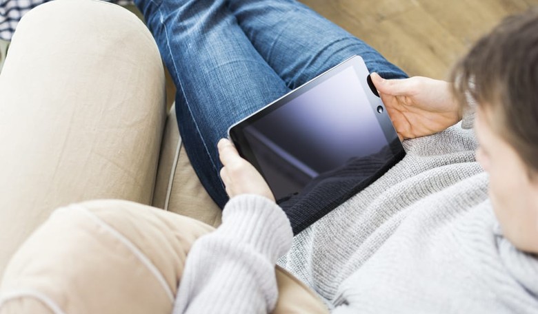 FCC Commissioner: Free Mobile Video Streaming Might Violate Agency Rules