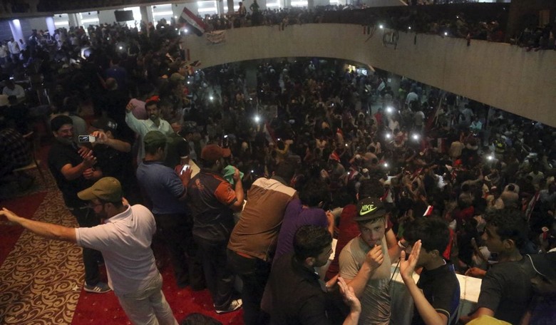 Iraq Even More Chaotic Than Usual as Protesters Storm Parliament