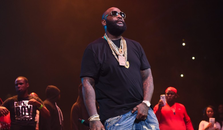 Rapper's Ankle Monitor Goes Off During White House Event