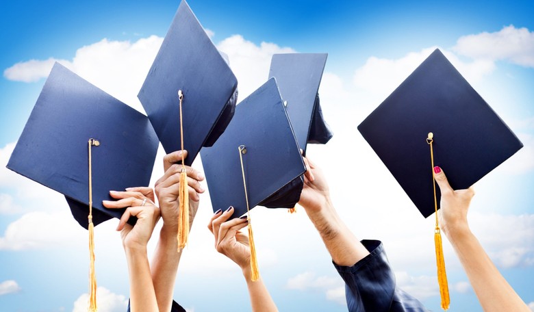 Mom Offers Advice for College-Bound Daughter in Text Message-Sized Nuggets