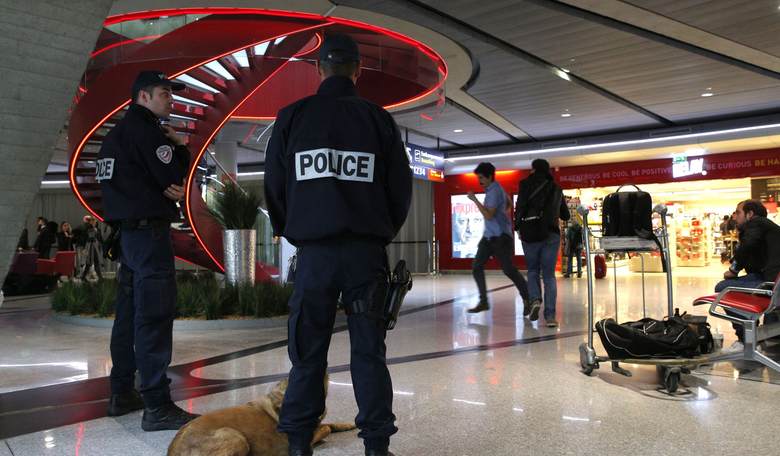 Terror Fears Mount as U.S. Aids Search for EgyptAir