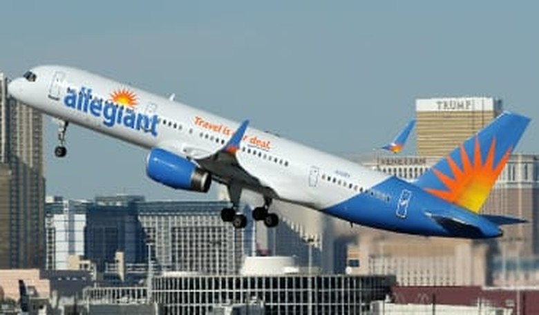 Toddler With Peanut Allergy Kicked Off Plane After Family Requests Peanut-Free Zone