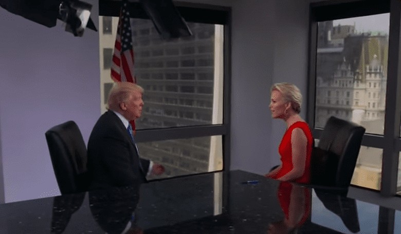 Megyn Kelly Confronts Donald Trump for His "Bimbo" Tweets