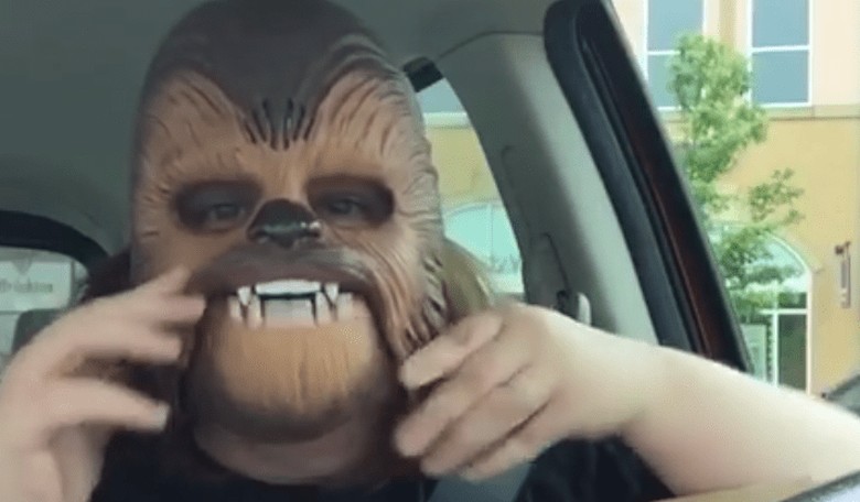 Viral Alert: Woman Puts on Chewbacca Mask and Freaks Out!